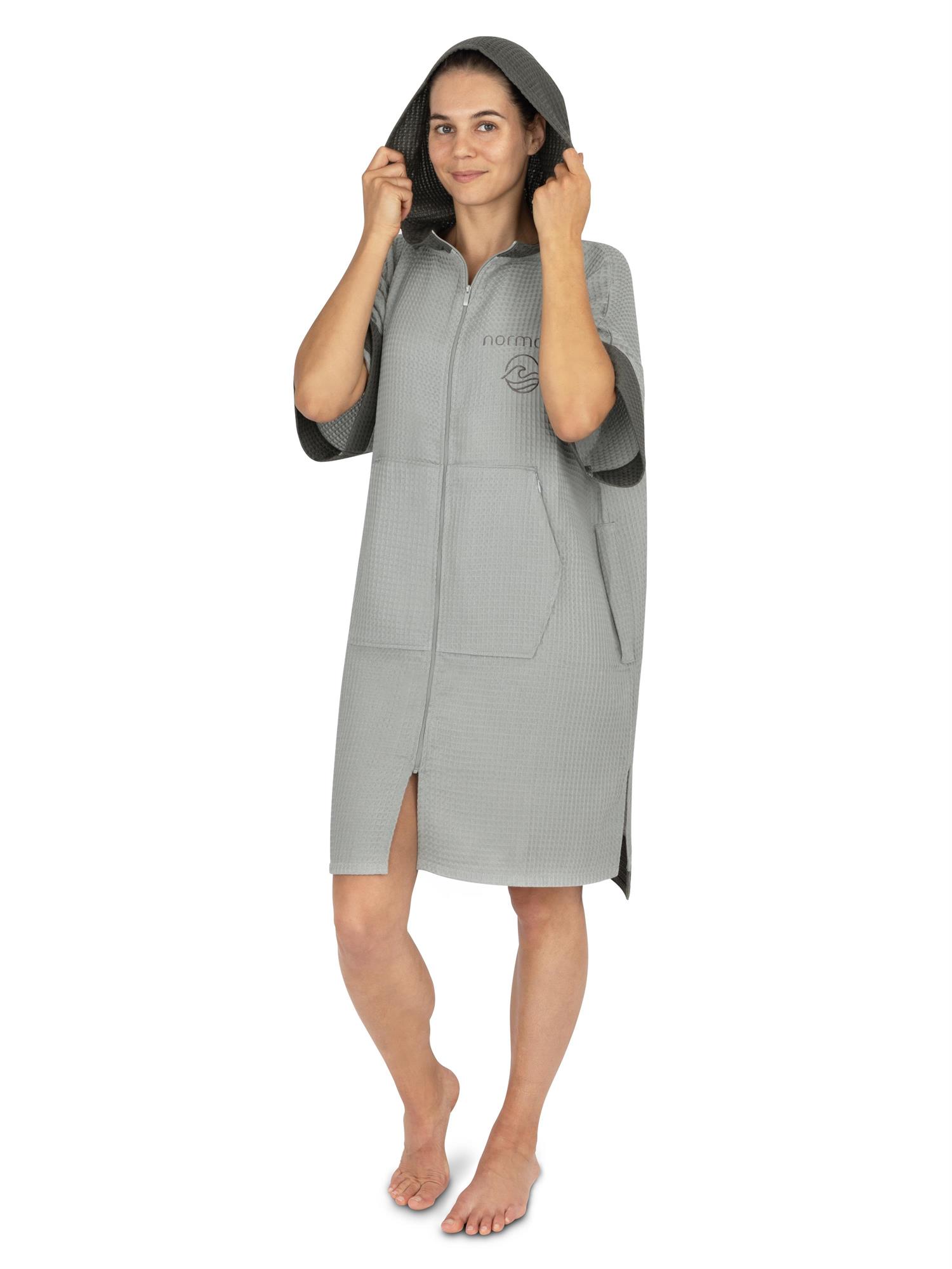 Badeponcho aus 100% Viskose | Bademantel mit Kapuze und Tasche und Umziehhilfe - Bild 13 von 29